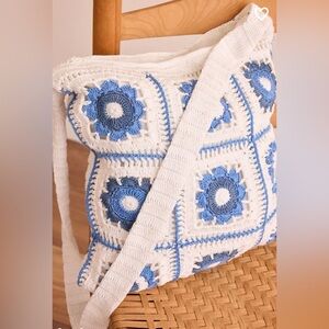 NWT Altard State Coastal Crochet Tote Bag Floral Pattern Bag in Blue and White